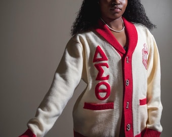 Cardigan brodé Delta Sigma Theta – Cadeau pour Delta Sigma Theta Soror