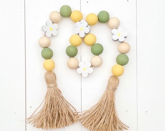Daisy Wood Bead Garland, Summer Tiered Tray, Beaded Garland, Farmhouse Beads, Garland with Tassel, Decorative Beads