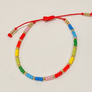 Bunt perlen armband, perlen armband, perlen armband mit schiebeknoten, regenbogen perlen armband, regenbogen perlen armband, rocailles perlen armband