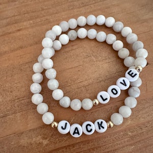 Agate beaded bracelet, personalized  agate bracelet, personalized beaded bracelet, custom name bracelet, white beaded bracelet