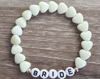 Bride beaded bracelet, bride heart bracelet, personalized beaded bracelet, custom name bracelet, pearl heart beaded bracelet, bride bracelet