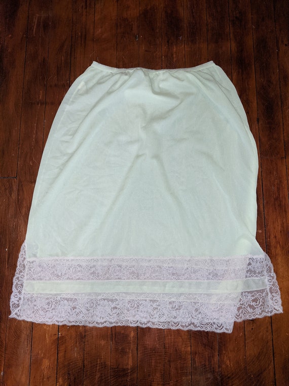 Hollywood Vassarette Vintage Slip