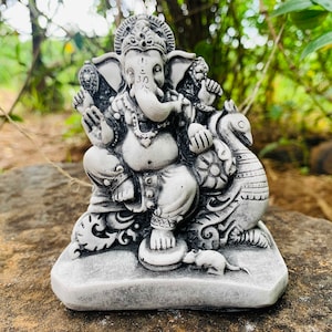 Grande statua in pietra di Ganesha, Dio indù del successo, Ganesh, scultura del dio elefante, figura di Ganapathi, statua da giardino in pietra arenaria di Ganesh, statua da interno