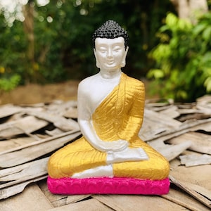 Lord Buddha Statue Meditating Small Colored Buddha Stone idol Seated Meditation figure Buddhist Mindfulness Tabletop Car dashboard top Decor