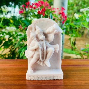 White Small Lord Hanuman Statue handmade Mini Hanumantha Monkey God Sitting Hanuman Lord monkey Hindu Monkey Idol Ram Bhakt Hanuman figure