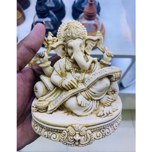 Statue de Ganesh marron Seigneur dieu hindou du succès Ganesh pour autel Figurine de Ganesha le tronc pour les dévots sculpture du dieu éléphant Idole de Ganapathi