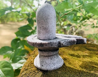 Piedra Shiva Lingam: Pooja Murti hindú, decoración del templo