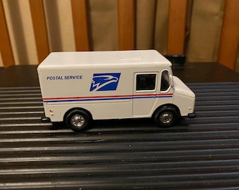 Unbranded USPS Postal Truck Without Packaging