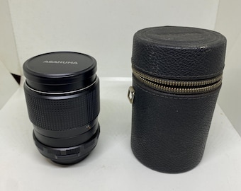 Asanuma Auto-tele F/2.8 135 mm cameralens met doppen en tas, niet getest