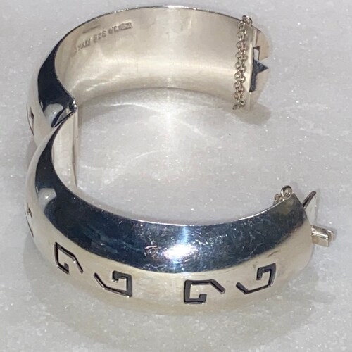 Taxco shops 64 GR Sterling Bangle