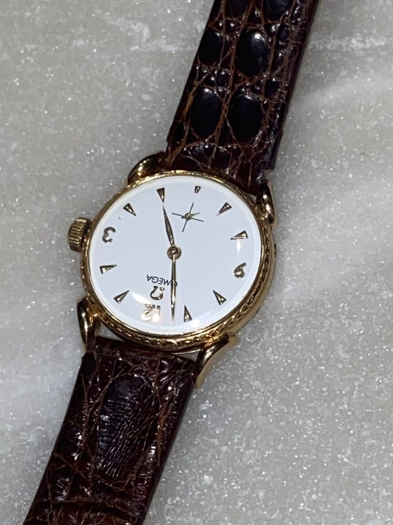 18k Solid Gold Omega Vintage Watch - image 7