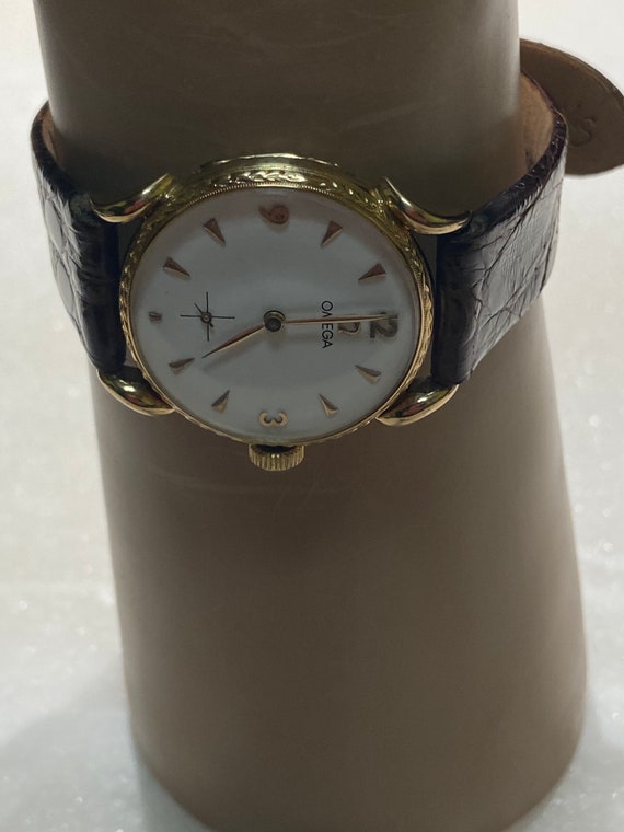 18k Solid Gold Omega Vintage Watch - image 3