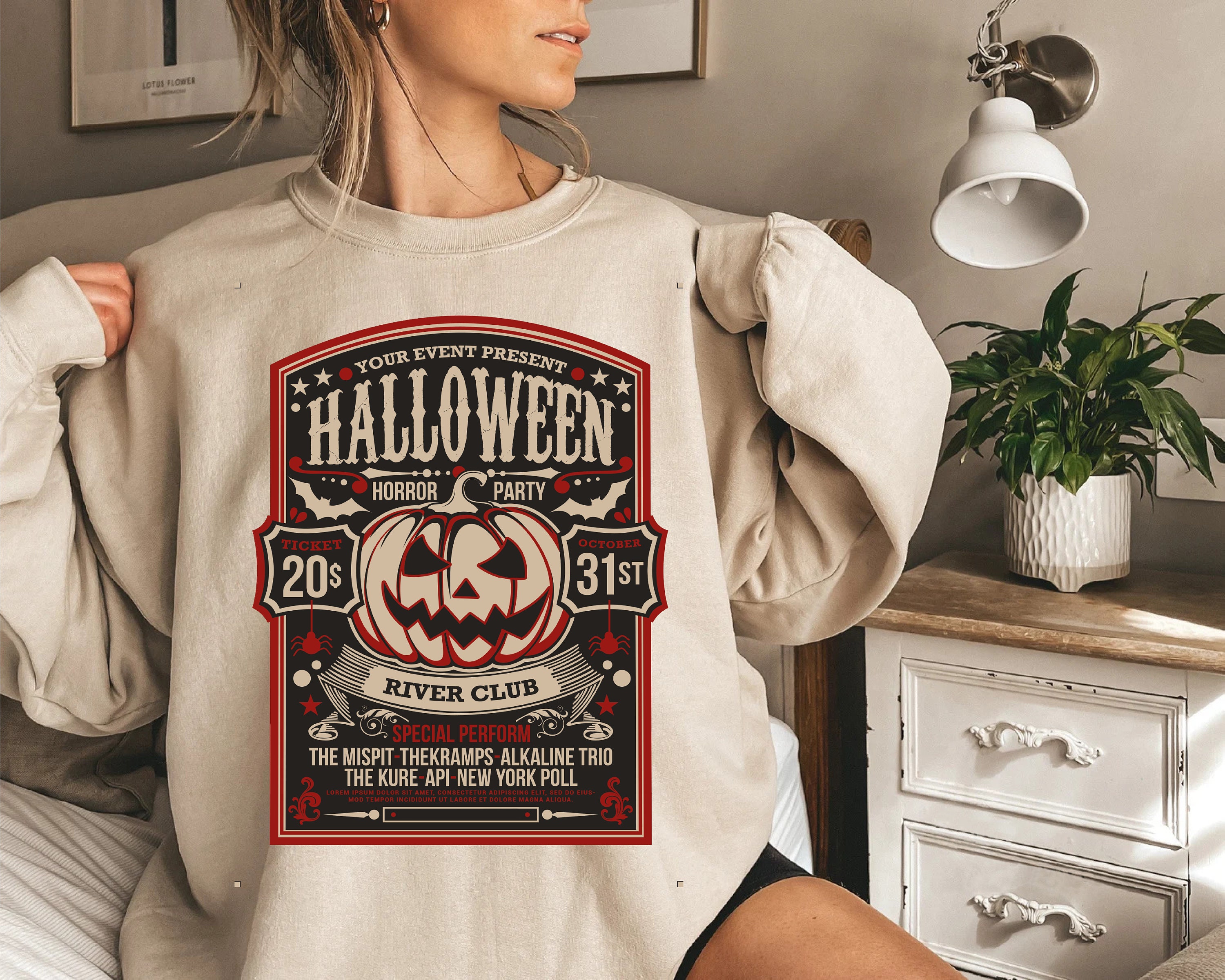 Vintage Halloween Sweatshirt vintage 