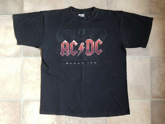 ACDC legendary t-shirt mens M