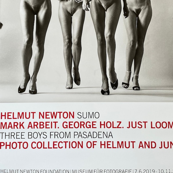 HELMUT NEWTON - Original exhibition poster "Sumo" of exhibition in Berlin - Sie kommen (naked), French Vogue, 1981