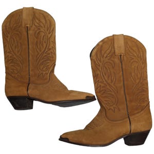 Vintage jaren 1970 Acme tan nubuckleer geborduurde schacht Cubaanse hak westernlaarzen 6,5 "
