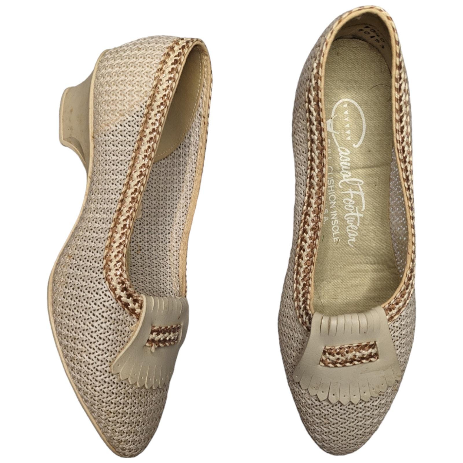 Vtg 1960s Casual Footwear Ivory Kiltie Woven Low Heel Pointed Toe Pumps 7