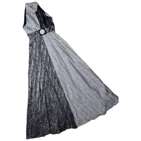 Vintage 1970s Metallic Silver Black Color Block Belted Halter Disco Maxi Dress 4