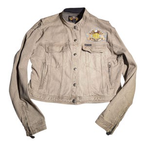 Chaqueta de motociclista Harley Davidson vintage de los años 90, color beige, de mezclilla, con parche de llamas del Owners Group, talla L.