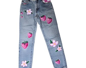 Handbemalte Vintage Levi's 501-Z Jeans mit geradem Bein, Erdbeere, Schachbrettmuster, 28