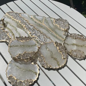 Super Sparkle Resin Perfume Tray, Coasters, White and Gold tray