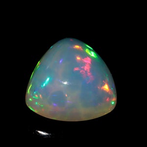 Natural Ethiopian Welo Fire opal Multi Fire Opal Trillion shape cabochon Gemstone Jewelry 2carat 11x11mm  24