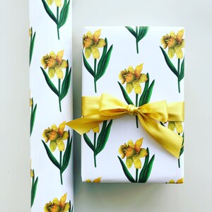 Daffodil Floral Wrapping Paper: Yellow {Gift Wrap, Birthday, Holiday, Summer Party, Spring, Floral Wrap}