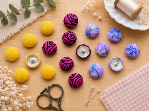 15mm Fabric Covered Buttons – Retro Yellow, Hot Pink and Lilac Floral – Set s of 6 – Colourful Sewing & Craft Buttons