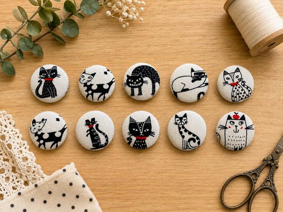 Cat Fabric Covered Buttons | Handmade Sewing Buttons | Quirky Black & White Cats | 22mm Sets of 6 or 30mm Set of 10