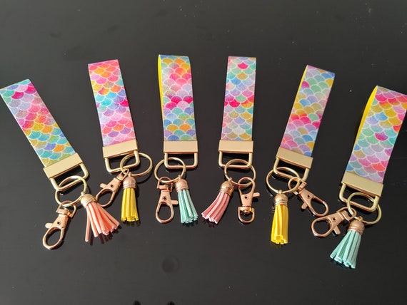 Mermaid Gold Glitter Key Ring Fob | Keychain | Child Wristlet | Faux Leather Material | Clasp | Tassel