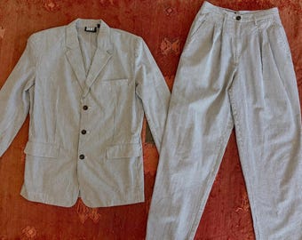 90’s DKNY seersucker suit size 12