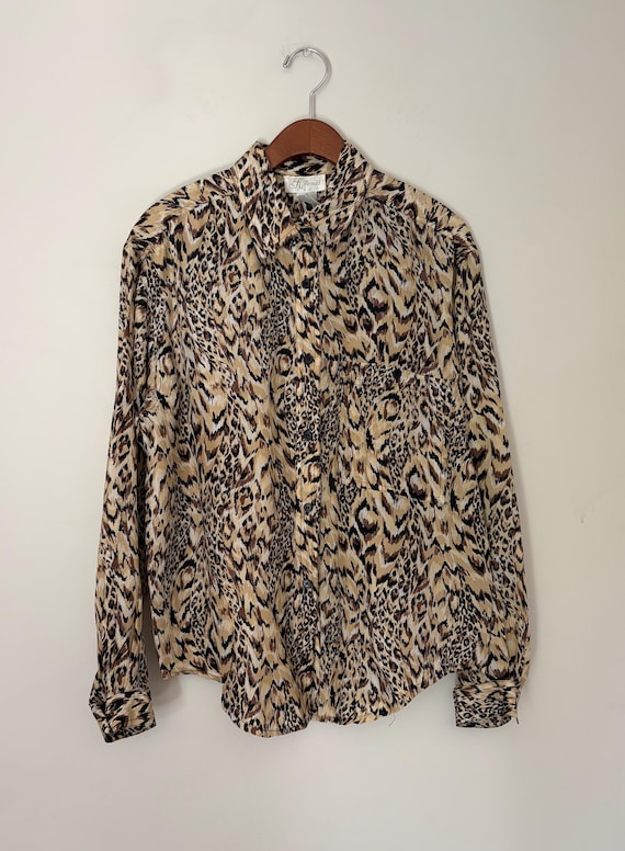 90’s cheetah print silk shirt size S