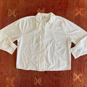 Camicia abbottonata in pizzo e frange Opera by Mimi anni '90, taglia S