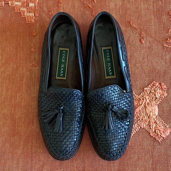 80’s Cole Haan black tasseled loafers size 8.5