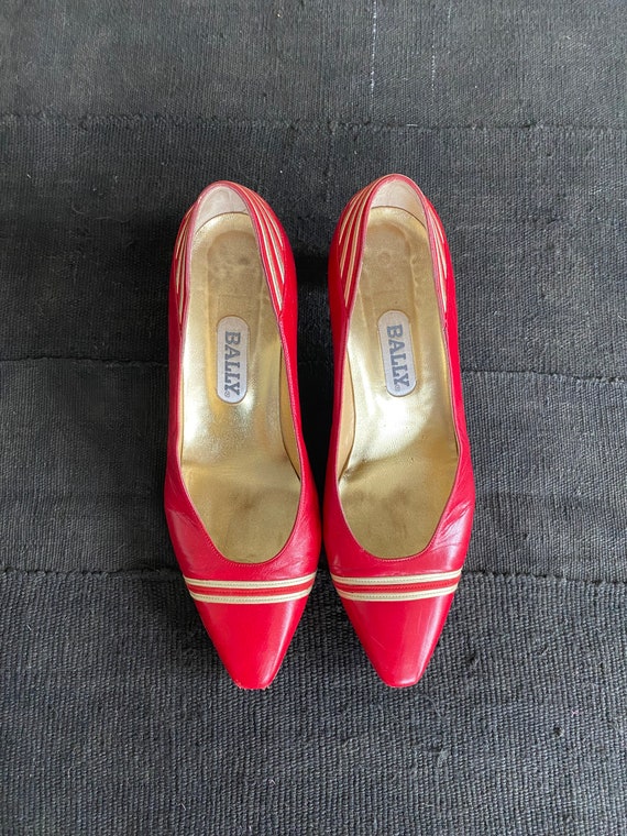 80’s Bally red and gold pumps size 8
