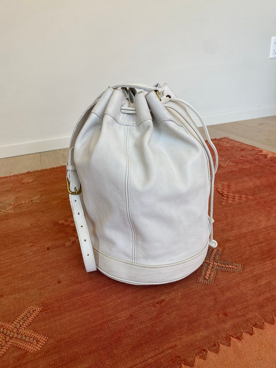 Vintage Coach white bucket bag Gem