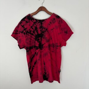 Top Bis Bis z lat 90. barwiony metodą tie-dye, rozmiar M