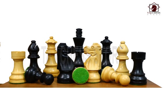 French Lardy Chess Pieces Staunton Ebonised Boxwood 3 