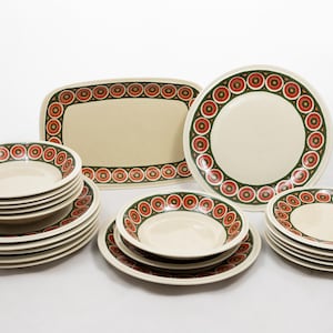 Colorful folklore - Vintage 6 person plate set - Dinnerware service - Winterling Röslau Bavaria gdr - Vintage cottage rustic motifs &#39;70s