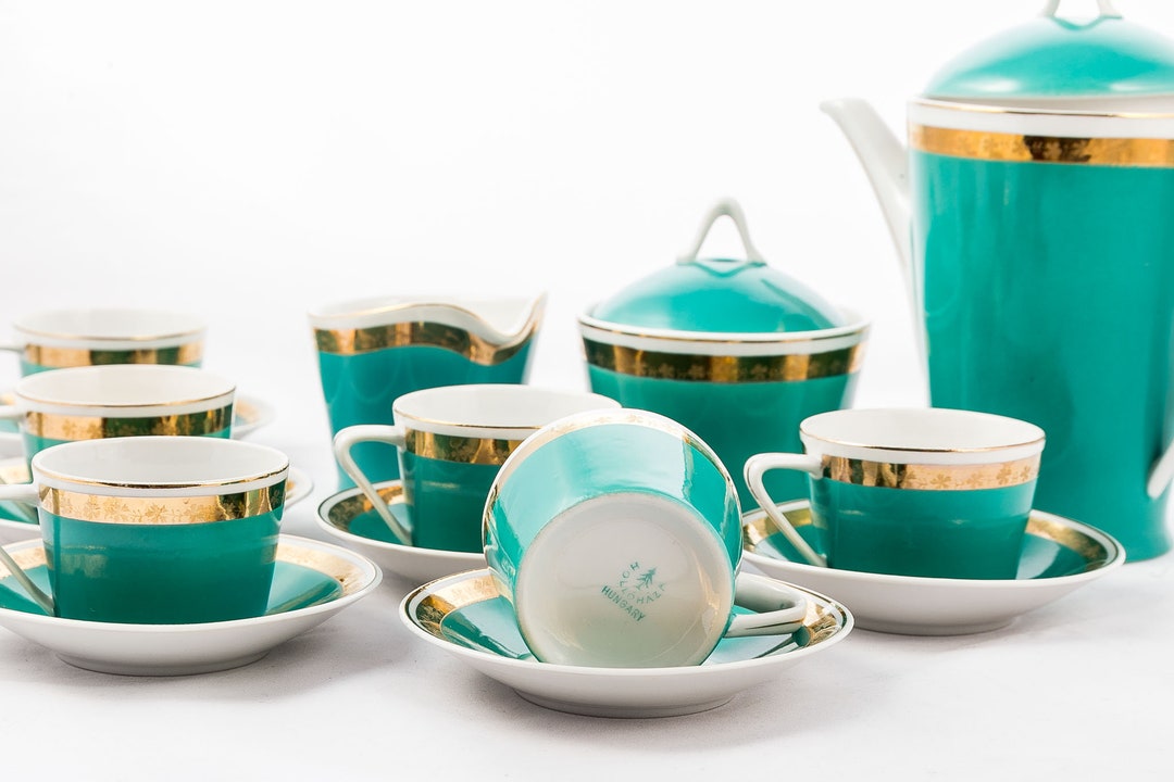 Classic Mint Green and Gold - Vintage - Art-deco Hollohaza