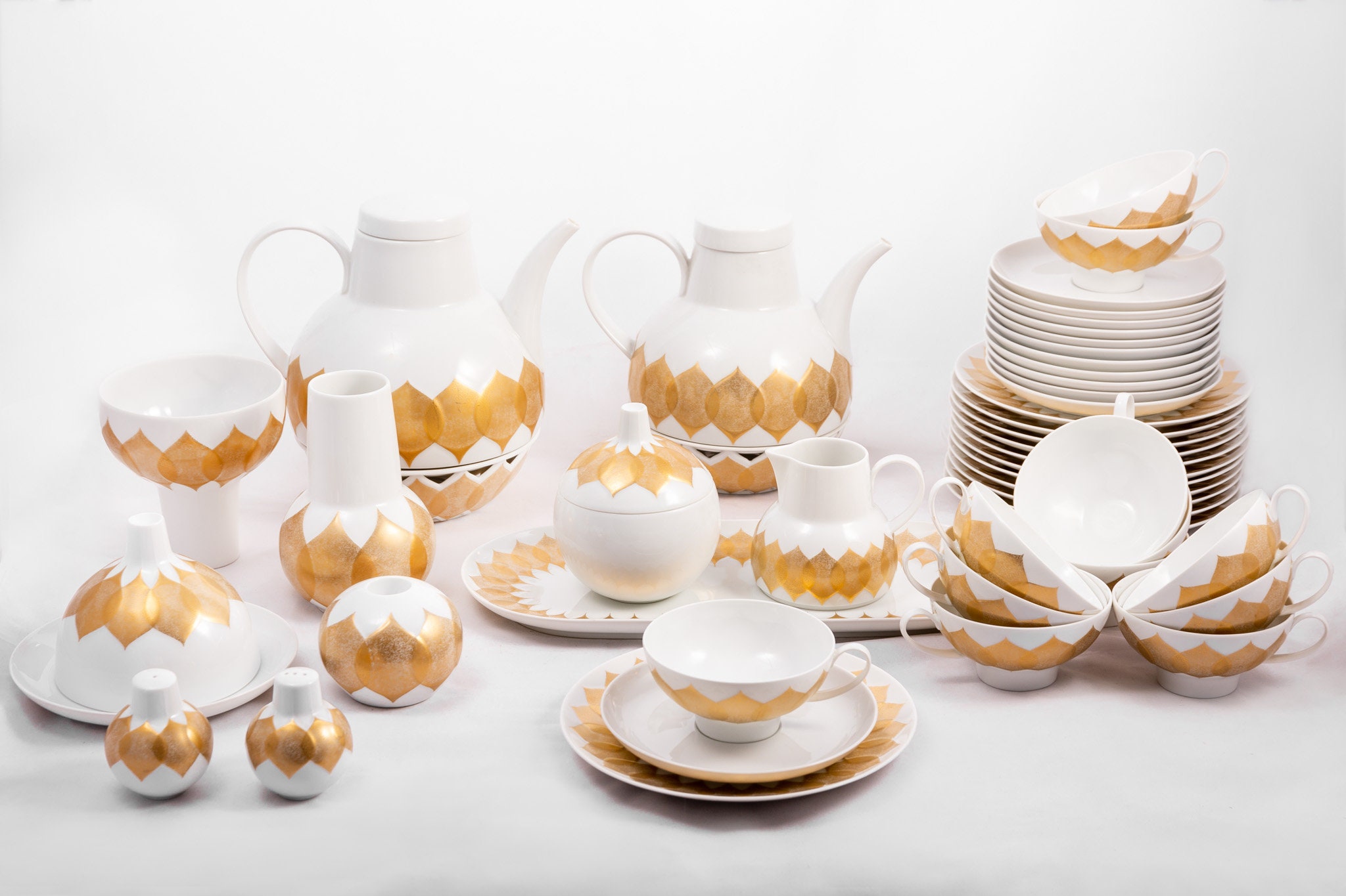 Golden Lotus - by Bjorn Wiinblad for Rosenthal Germany - Luxury 12