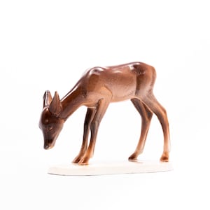 Thirtsy deer doe -  Vintage Grafenthal Lipplensdorf Porcelain - Hand painted art-deco animal figurine - From the &#39;60s - Gdr Germany