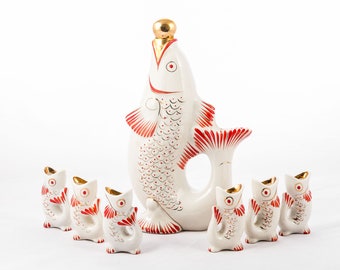 Fishy flask - Vintage Russian Porcelain - Set of 6 white and red fish shot glasses and flask - Hand painted - From the '70s - Made in USSR