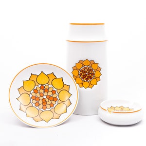 Sunflower field - Vintage Hollohaza Porcelain - Orange wall plate vase & ashtray set - Floral art-deco motifs - From the &#39;60s - Hungary