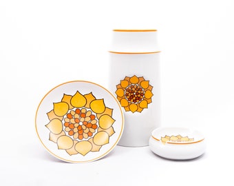 Sunflower field - Vintage Hollohaza Porcelain - Orange wall plate vase & ashtray set - Floral art-deco motifs - From the '60s - Hungary