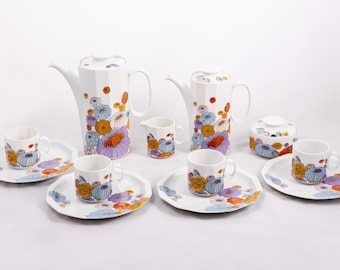 Patras - Von Tapio Wirkkala für Rosenthal Germany - Polygonale Form - Vintage 4 Personen Kaffeegedeck / Teeservice - Verschlungene Blumenmotive