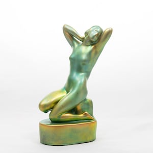 Longing - Rare Zsolnay Pecs porcelain - Woman girl statuette - Special gold eozin glazing - Art deco mcm - 1960s Hungary