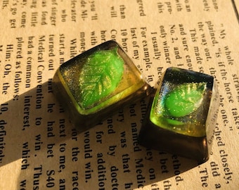 Green Leaves Keycaps OEM R4 Best Personalized Mechanical Keycaps , Artisan Dye-Sublimation Creative Handmade  PBT Resin Key cap