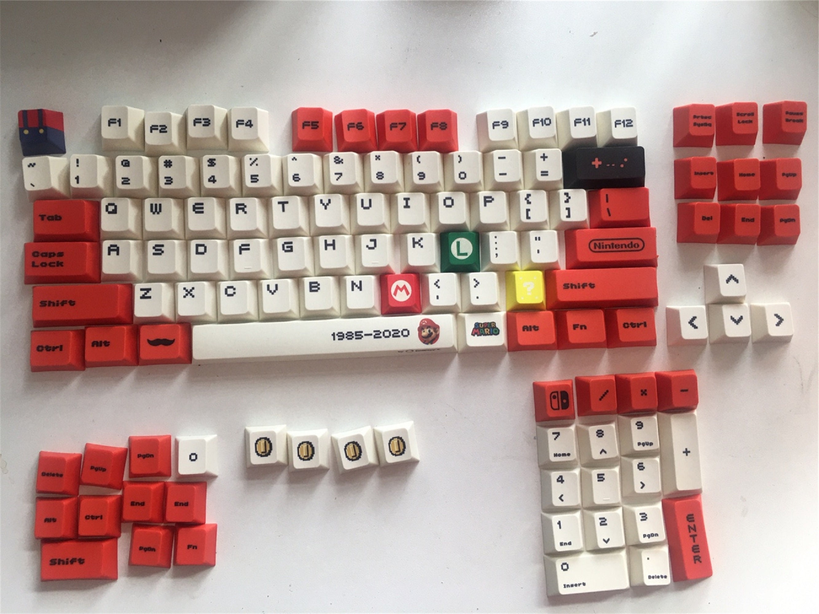 Buyee様set Cherry Keycaps Set, Dye-sublimation PBT 61/68/84/87/98/104