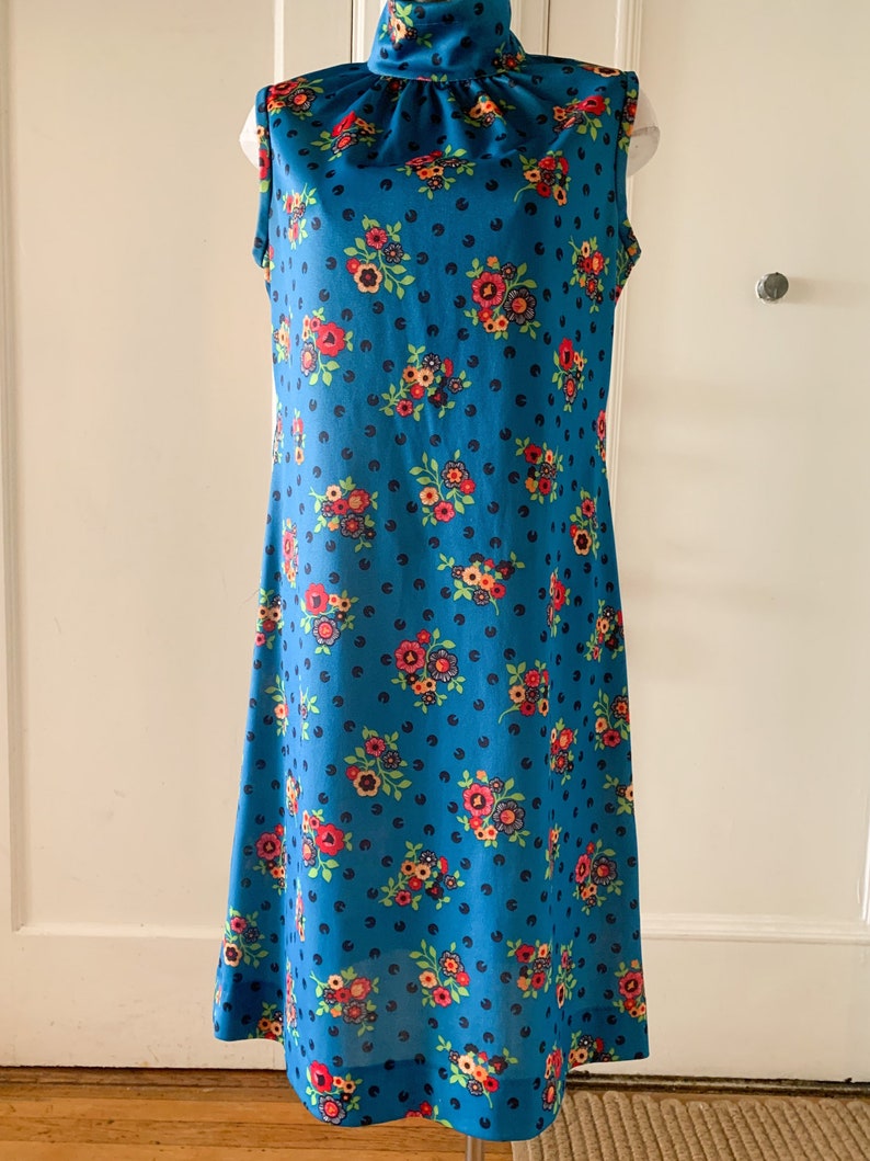 Vintage 1970s Polyester Floral Shift Dress Large Size image 2